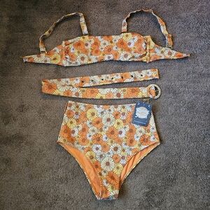 The Hippie Shake Daisy Bikini NWT